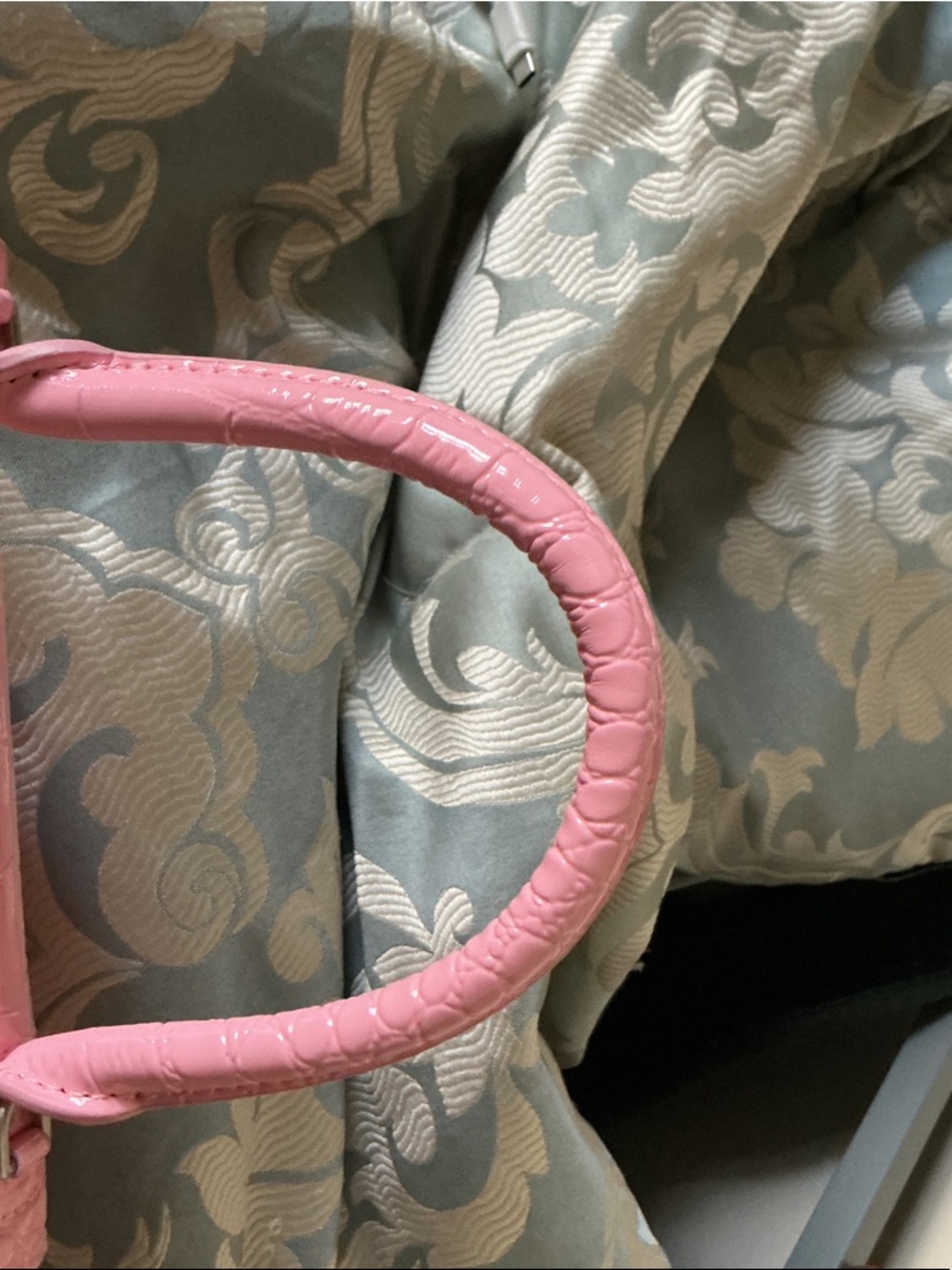 Pink Croc-Texture Top Handle Bag Made By Balenciaga - Picture 6 of 7